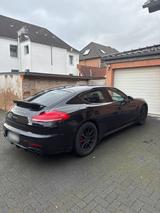 Porsche Panamera - Porsche Panamera in Bonn