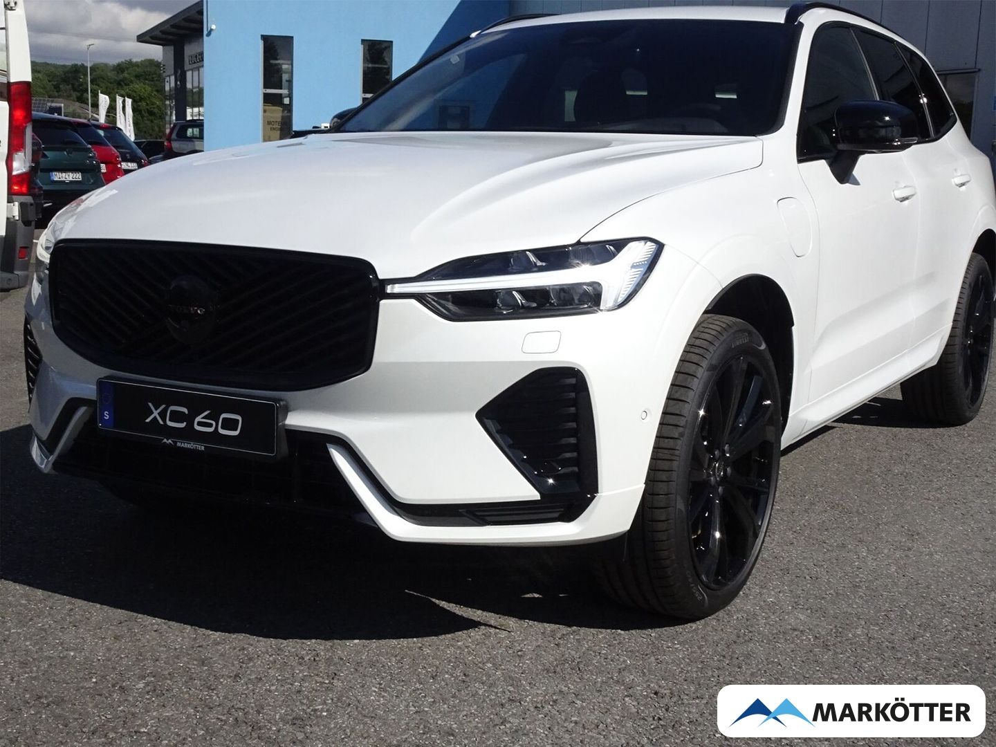 Volvo XC60 B5 AWD Plus Black Edition/360°CAM/AHK/FHZ