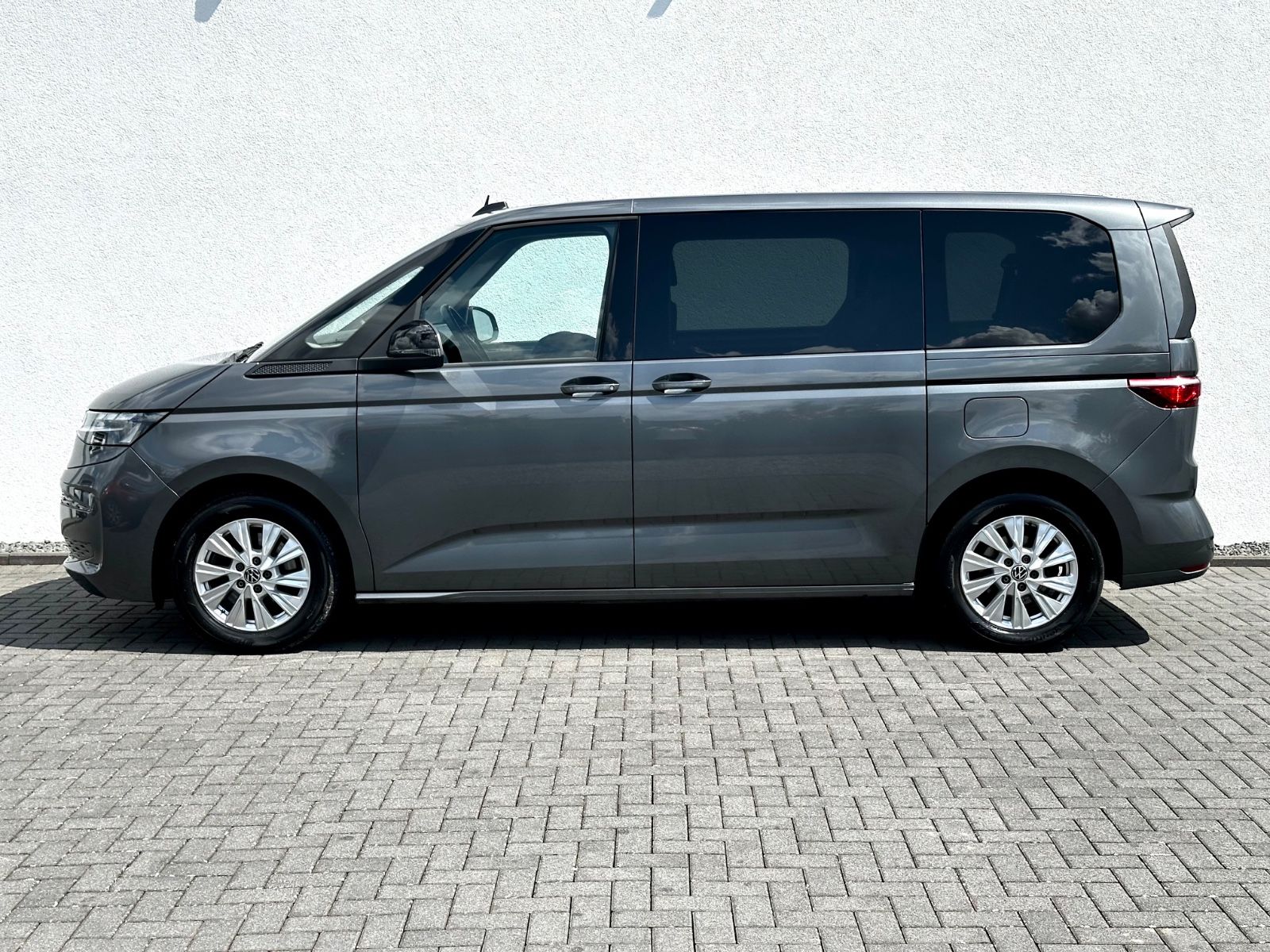 Volkswagen T7 Multivan Life 7Sitzer Unfallfrei foto 8
