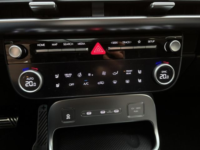 IONIQ 9 UNIQ 110kWh 4WD 6-SITZER+NAVI+360 GRAD K