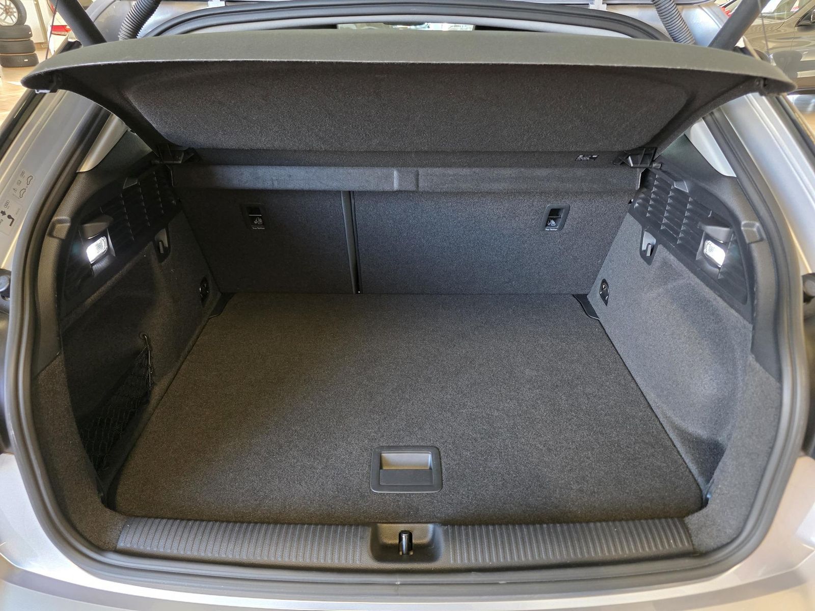 Fahrzeugabbildung Audi Automatik/Navi/LED/Ahk/31 tkm