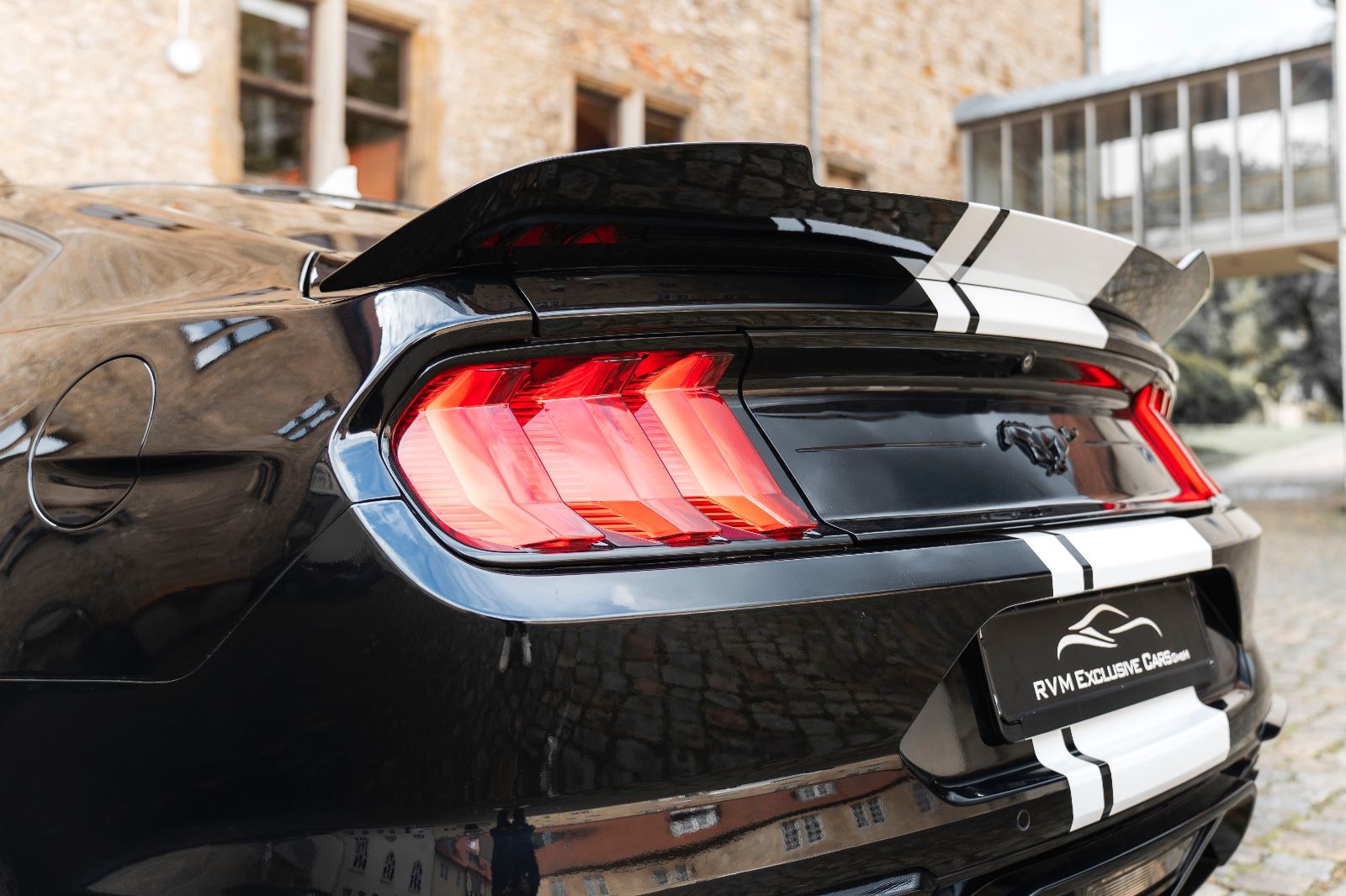 Fahrzeugabbildung Ford Mustang 2,3L Ecoboost LED KAM TOTW SZH ALC