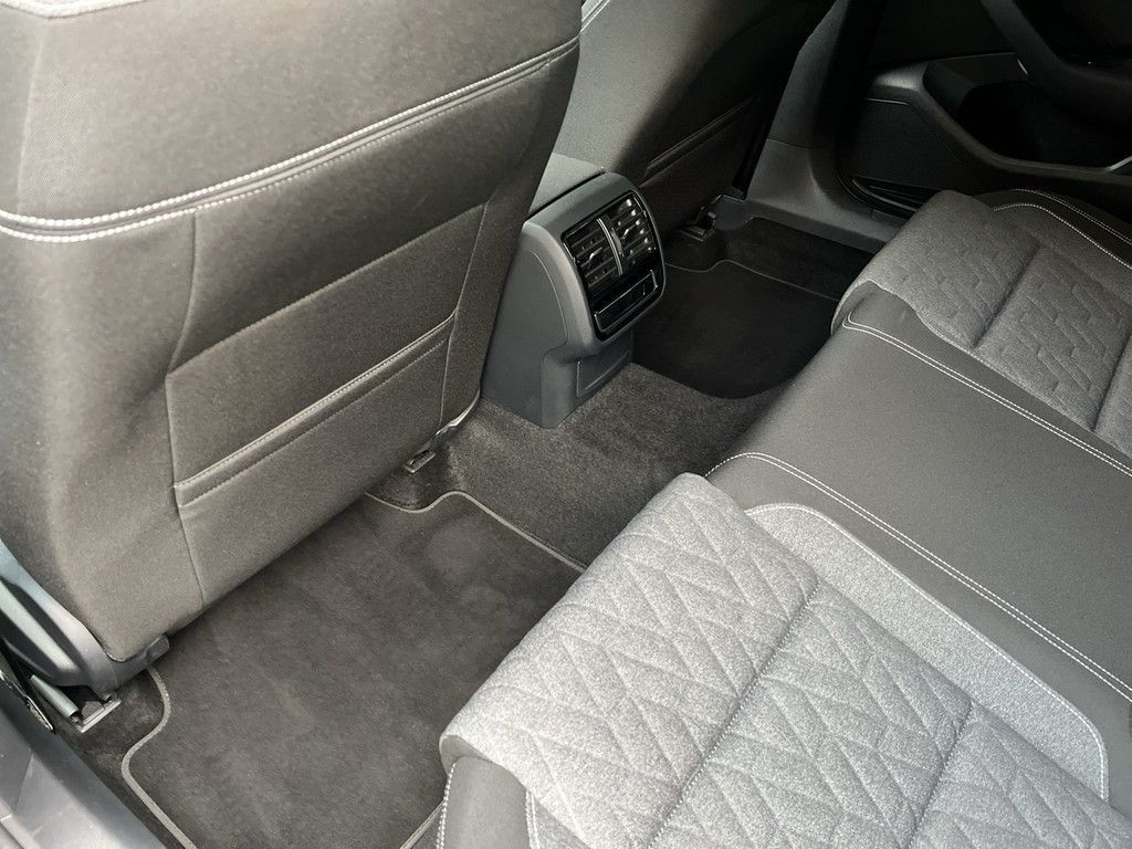 Volkswagen Passat Variant - Bild 16