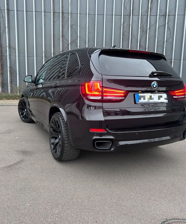 Image of BMW X5 M50