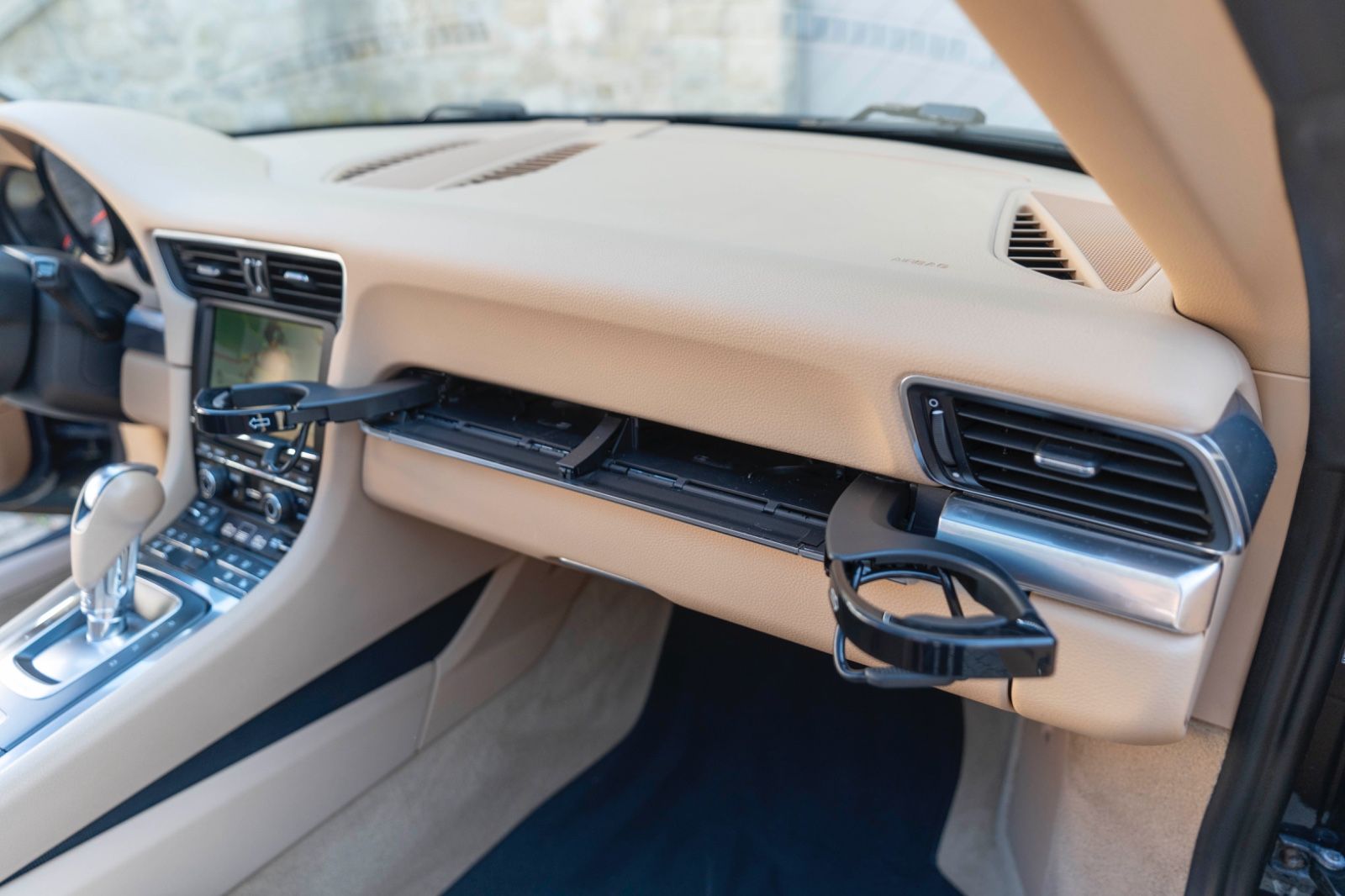 Fahrzeugabbildung Porsche 911 Carrera S Cabrio PDLS Bixenon Bose 111 Check