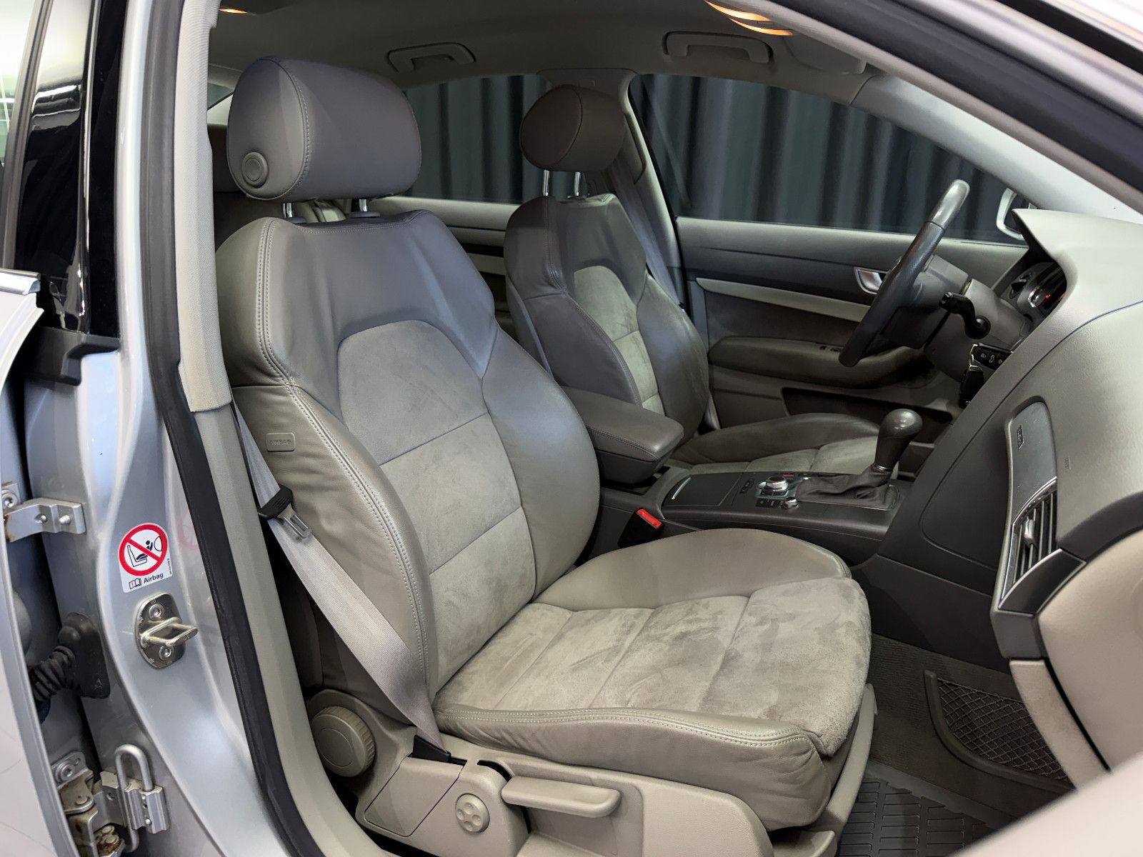 Fahrzeugabbildung Audi A6 Lim. 3.0 TDI quattro|D-FZG|U-FREI|PDC|TÜV Neu