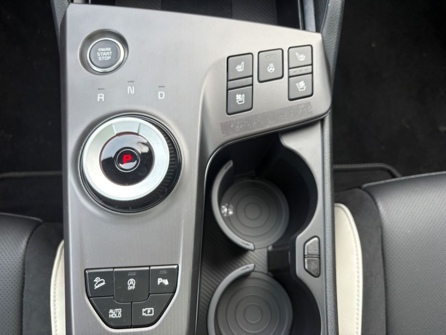 Fahrzeugabbildung Kia Sportage GT Line Allrad 360Kamera LED totWinkAss