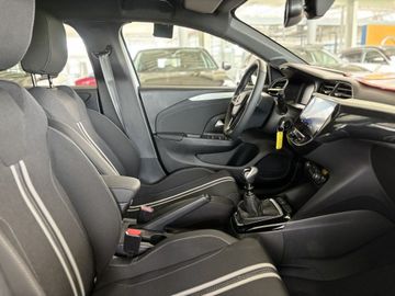 Fotografie 7 des Opel Corsa 1.2 Direct Injection Turbo GS (F)