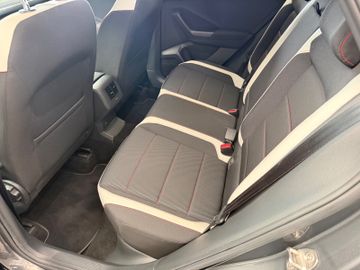 Volkswagen T-Roc - 9
