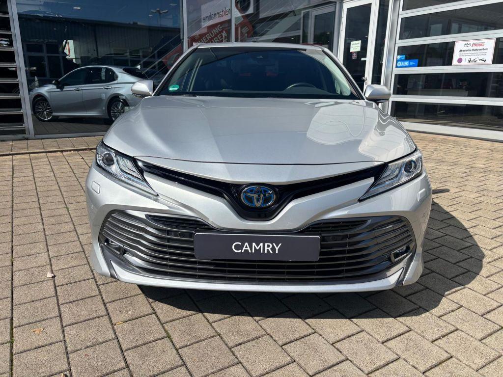 Toyota Camry Executive (XV7)