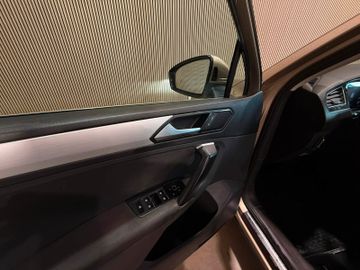 Volkswagen Tiguan - 9