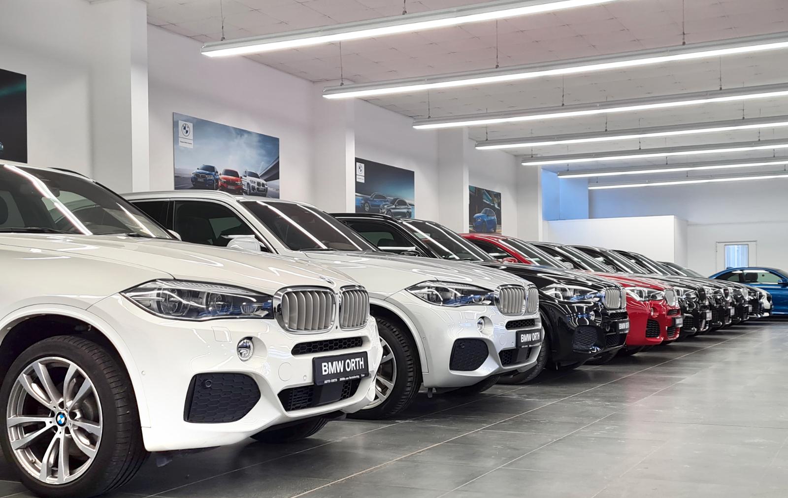 showroom-image-top