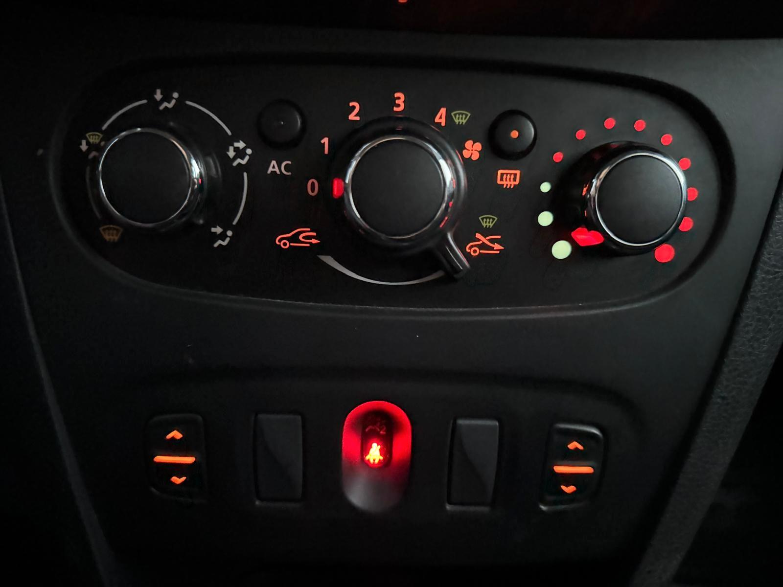 Dacia Logan 2014 — photo 15
