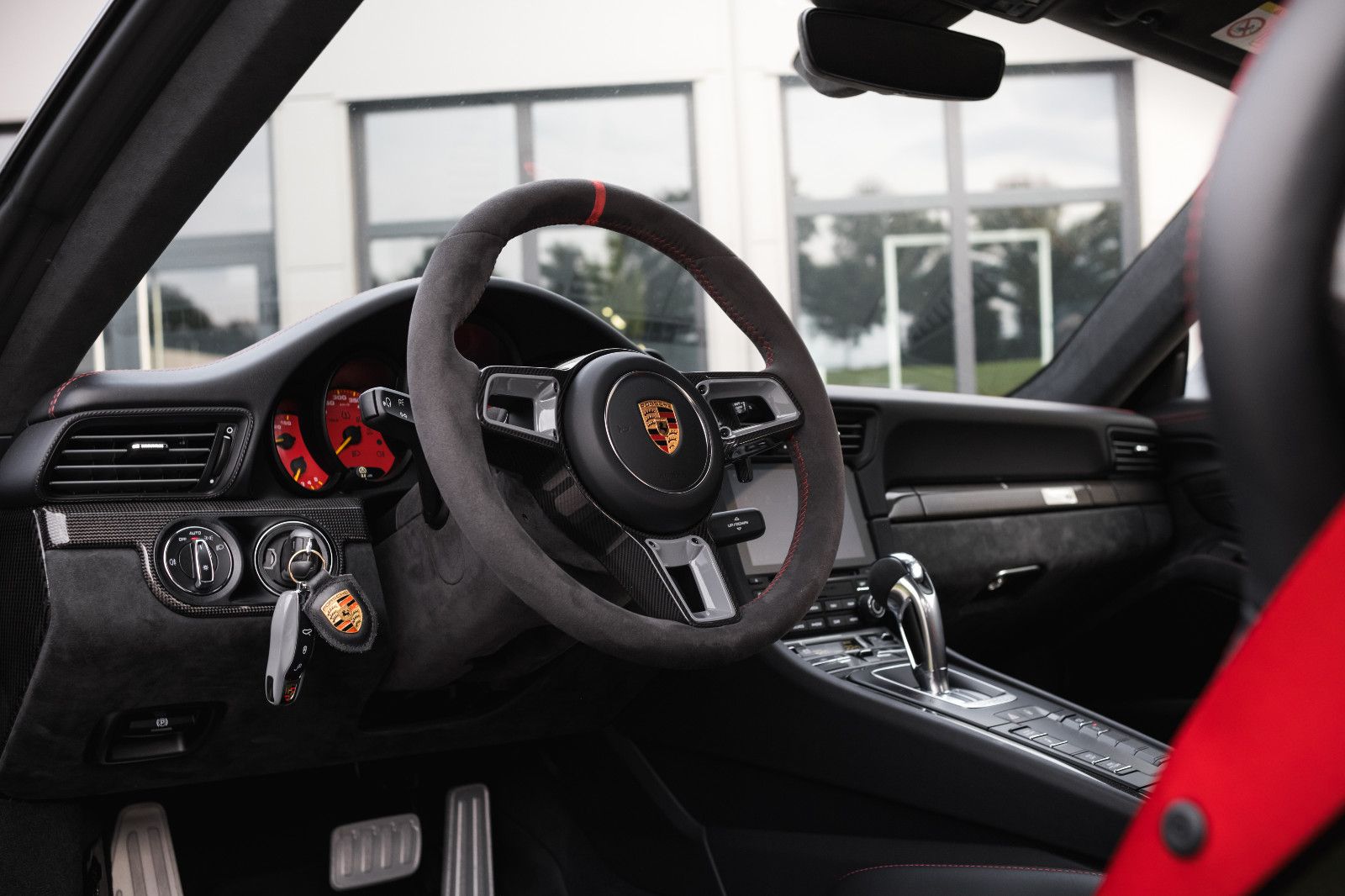 Fahrzeugabbildung Porsche 991/911 GT2 RS, PTS, Weissach, Clubsport, Lift