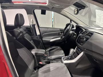 Fotografie des Suzuki (SX4) S-Cross SX4 S-Cross 1.4 Boosterjet Allgrip Automatik Com