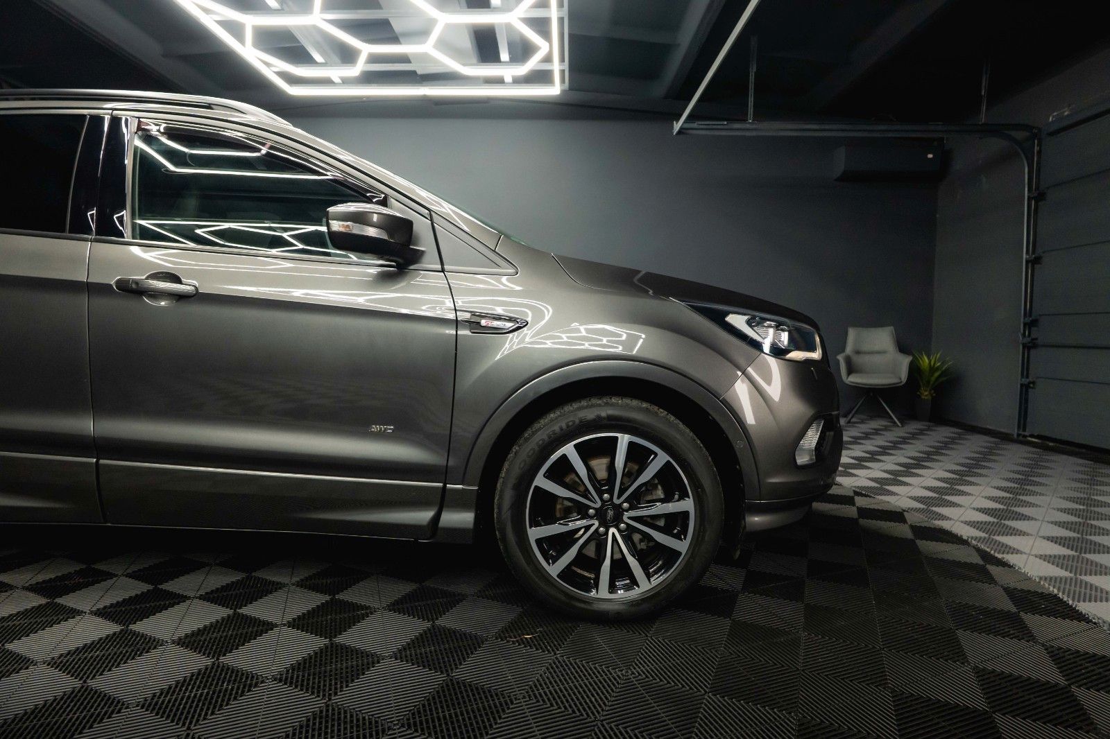 Fahrzeugabbildung Ford Kuga ST-Line 2.0 TDCi 4x4 *LED*Kamera*ACC*DAB*