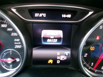 Mercedes GLA 180 - 11