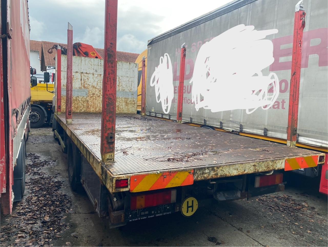 DAF FA 75-300 MIT PK12500 KRAN