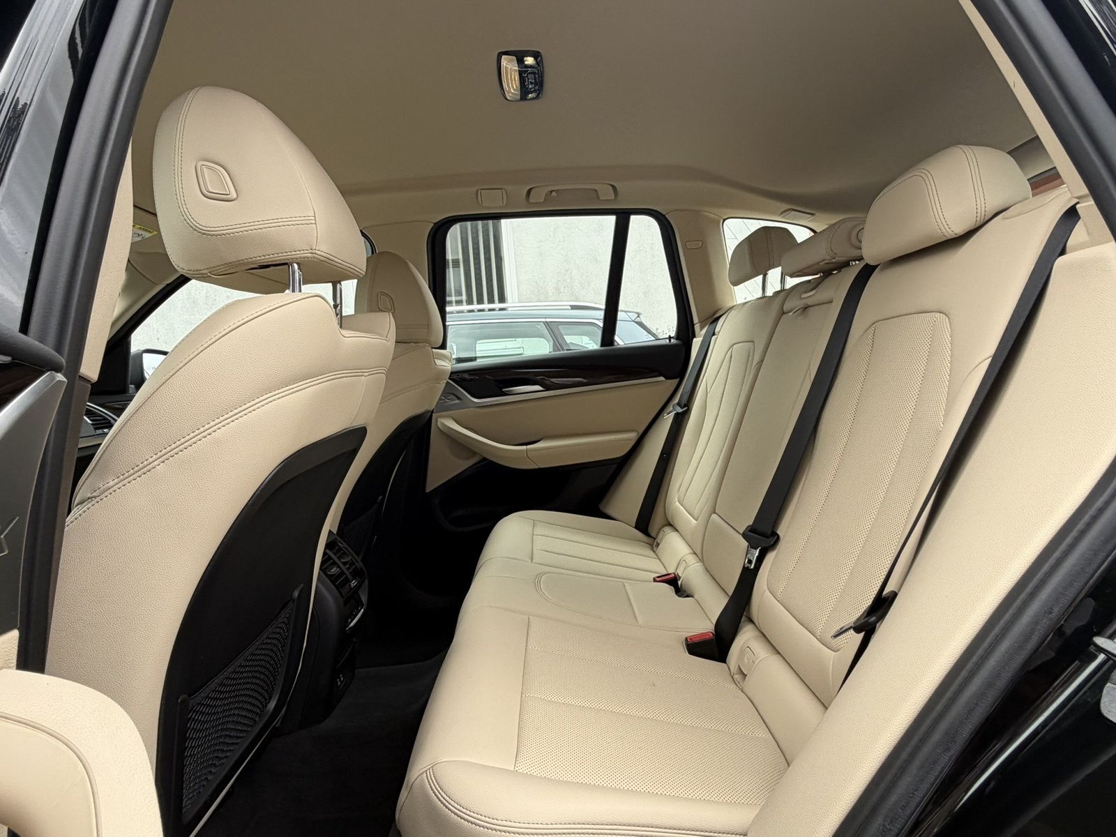 BMW X3 xDrive20d AHK eSportsitze Laser HeadUp LiveCo foto 19