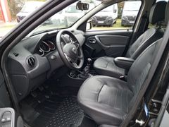Fahrzeugabbildung Duster I Black Shadow 4x4 1.2 TCe 125