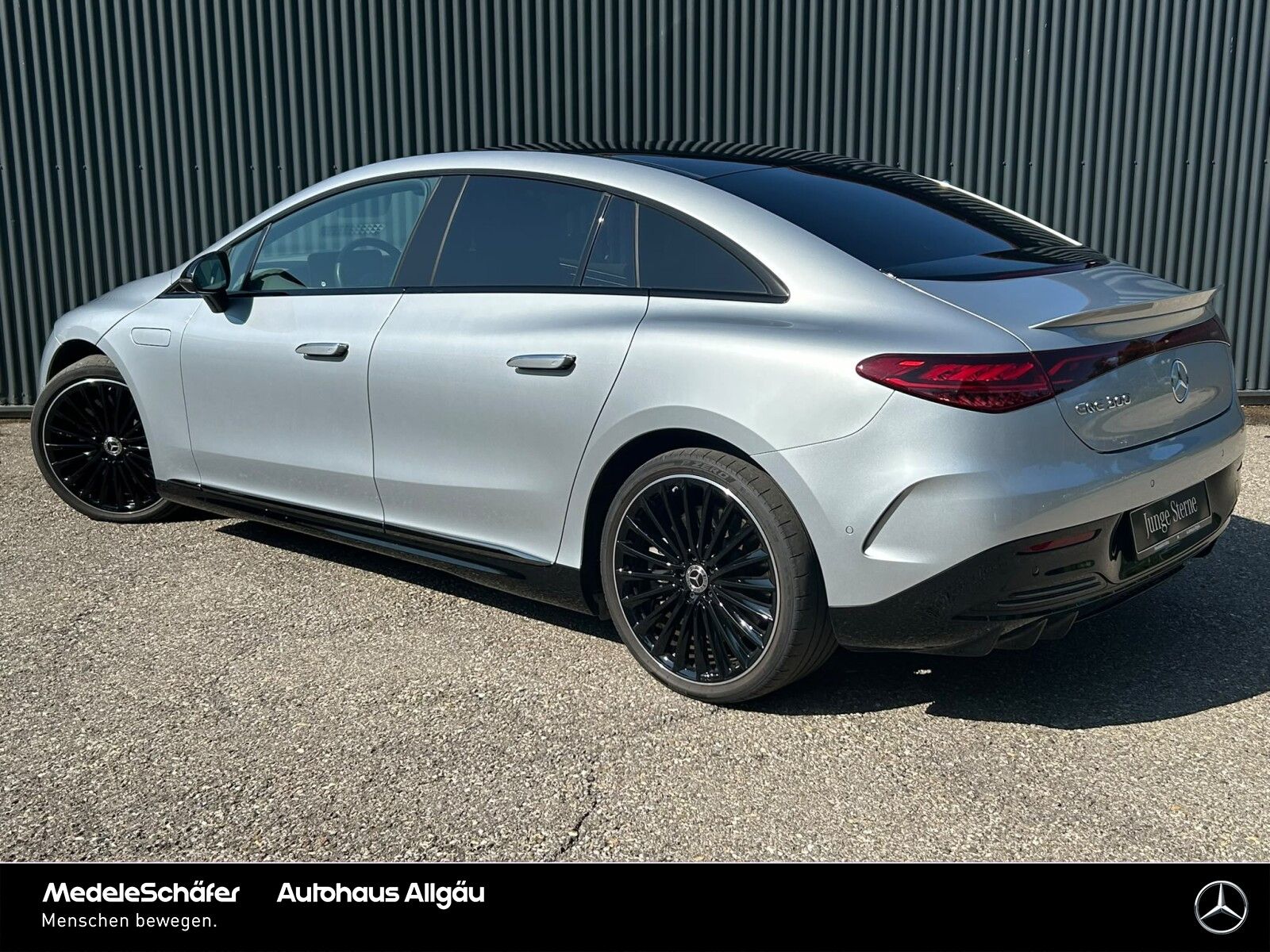 Mercedes-Benz EQE 300 AMG Night 21" D-Light AIRMATIC PanoSD foto 9