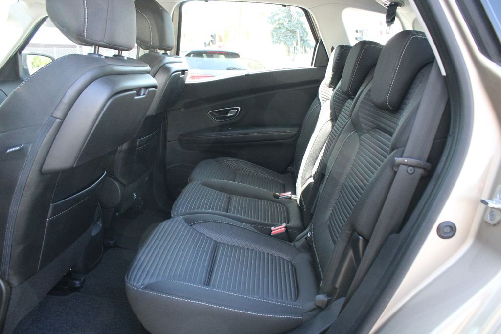 RENAULT Scenic – Bild 19 von 20