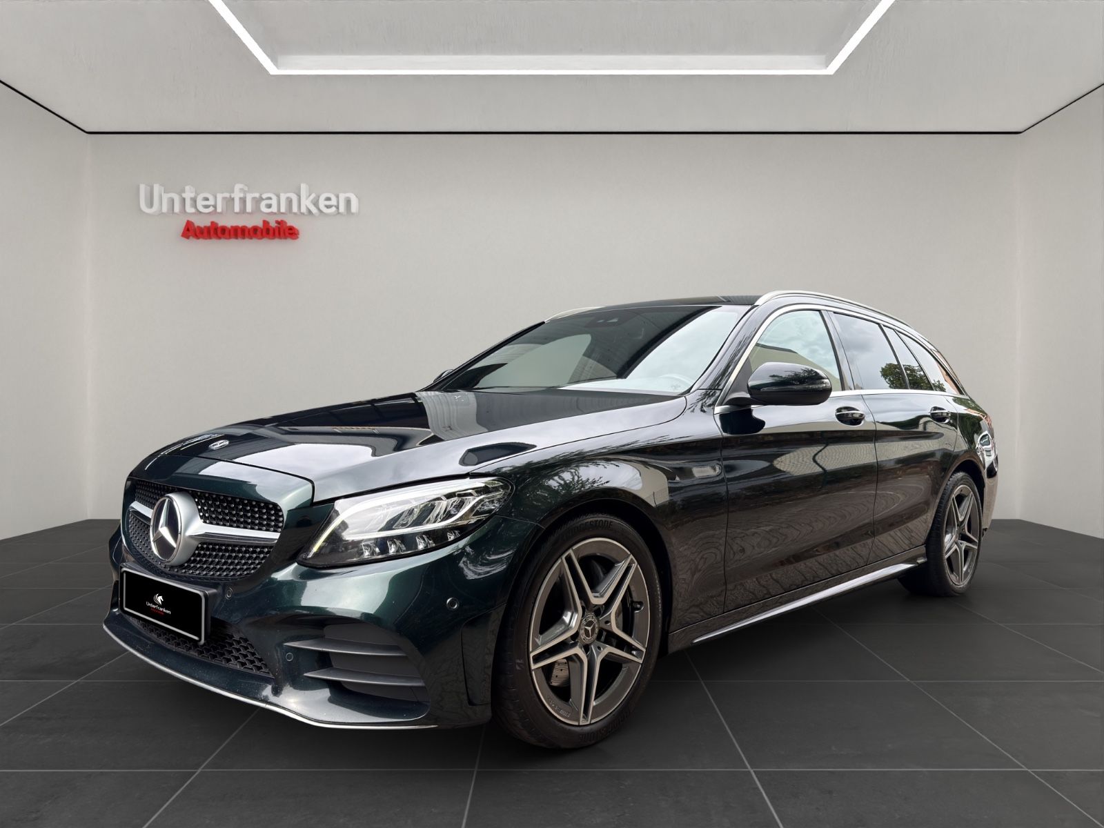 Mercedes-Benz C 300 d T AMG LINE-DISTRONIC-KAMERA-LED-KEYLESS