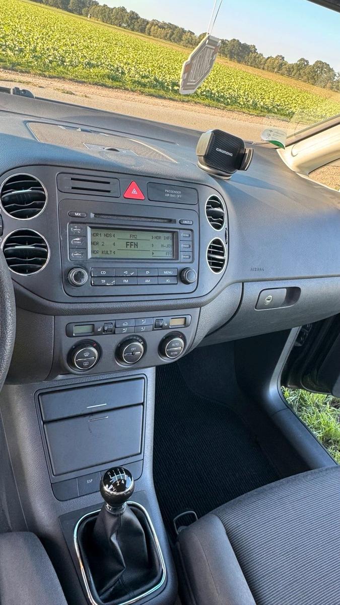 Volkswagen Golf 2005 — photo 10