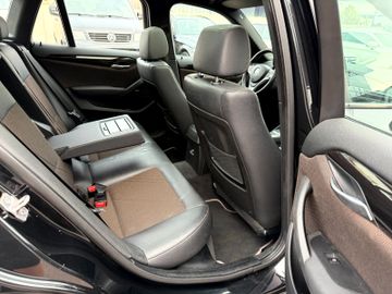 BMW X1 - 11