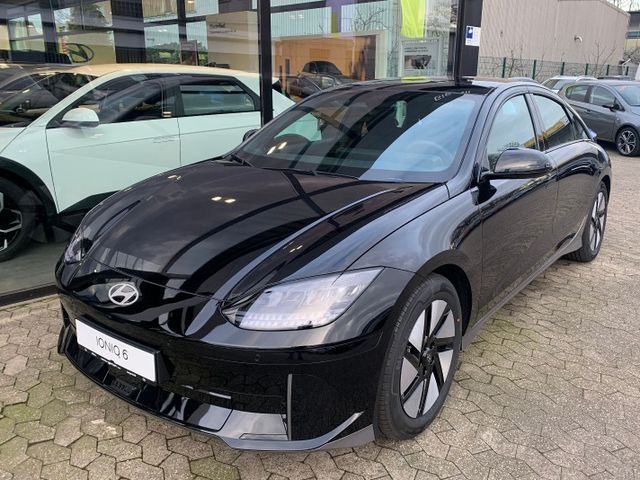 Hyundai IONIQ 6 77,4kWh 168kW Dynamiq Glasdach