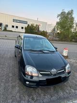 Nissan Nissa Almera - Nissan Almera Tino aus 2002