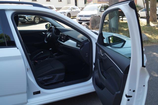 Skoda Kamiq CarPlay-LED-PDC-Sitzh.-Allwetter-Spur-AHK