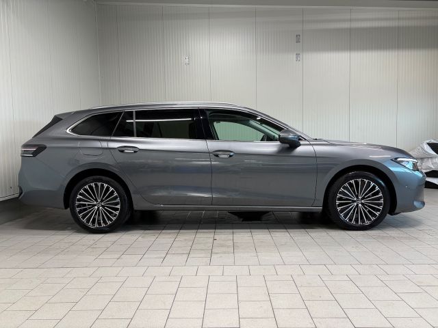 Passat Variant Elegance 2.0 TDI DSG IQ.LIGHT RFK