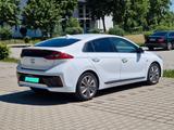 Hyundai Ioniq Hybrid Premium *8-fach bereift* - Hyundai IONIQ Gebrauchtwagen