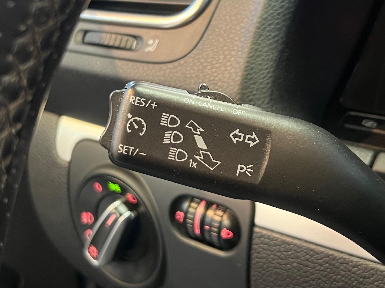 Volkswagen Scirocco 2.0 TDI |R-CAM|NAVI|2-ZONE|MFL|SHZ|