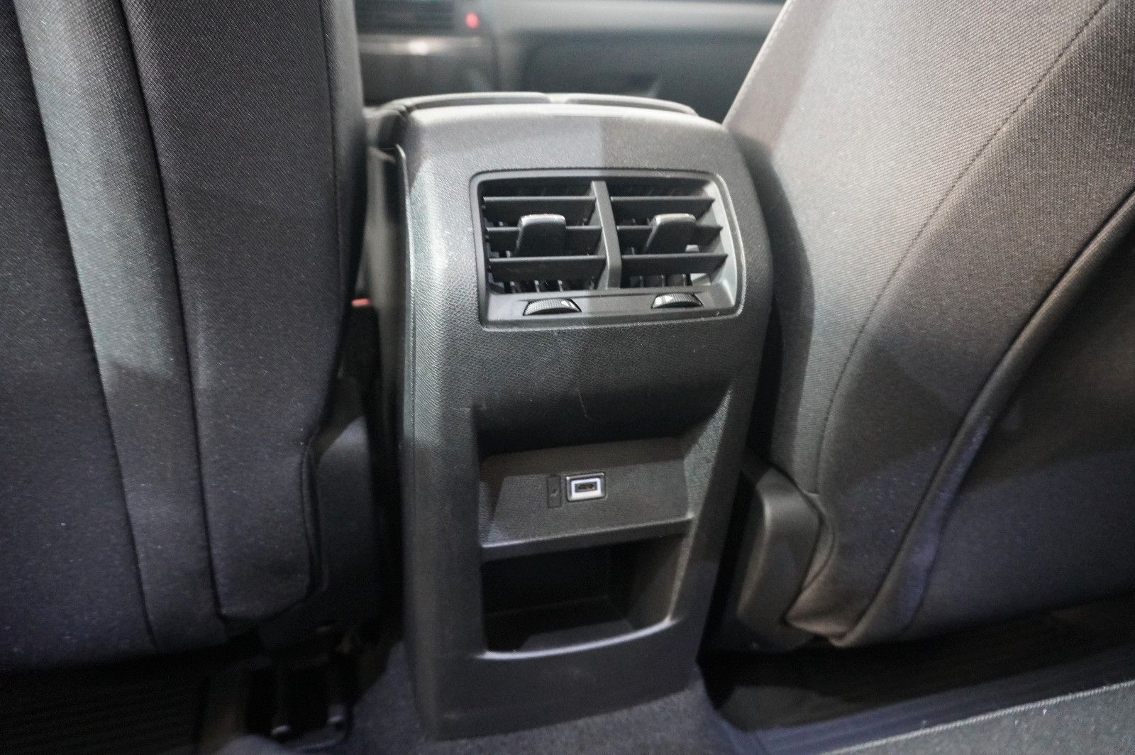 Fahrzeugabbildung Opel Astra L ST 1.5D BUSINESS NAVI/LED/KAMERA/SH/AHK