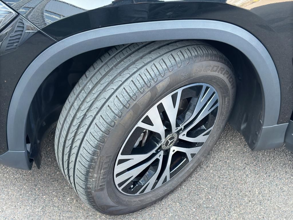 Fahrzeugabbildung Mercedes-Benz GLA 200 d LED*ParkAss*SpurH*el.Heck*PDC*RFK*AHK