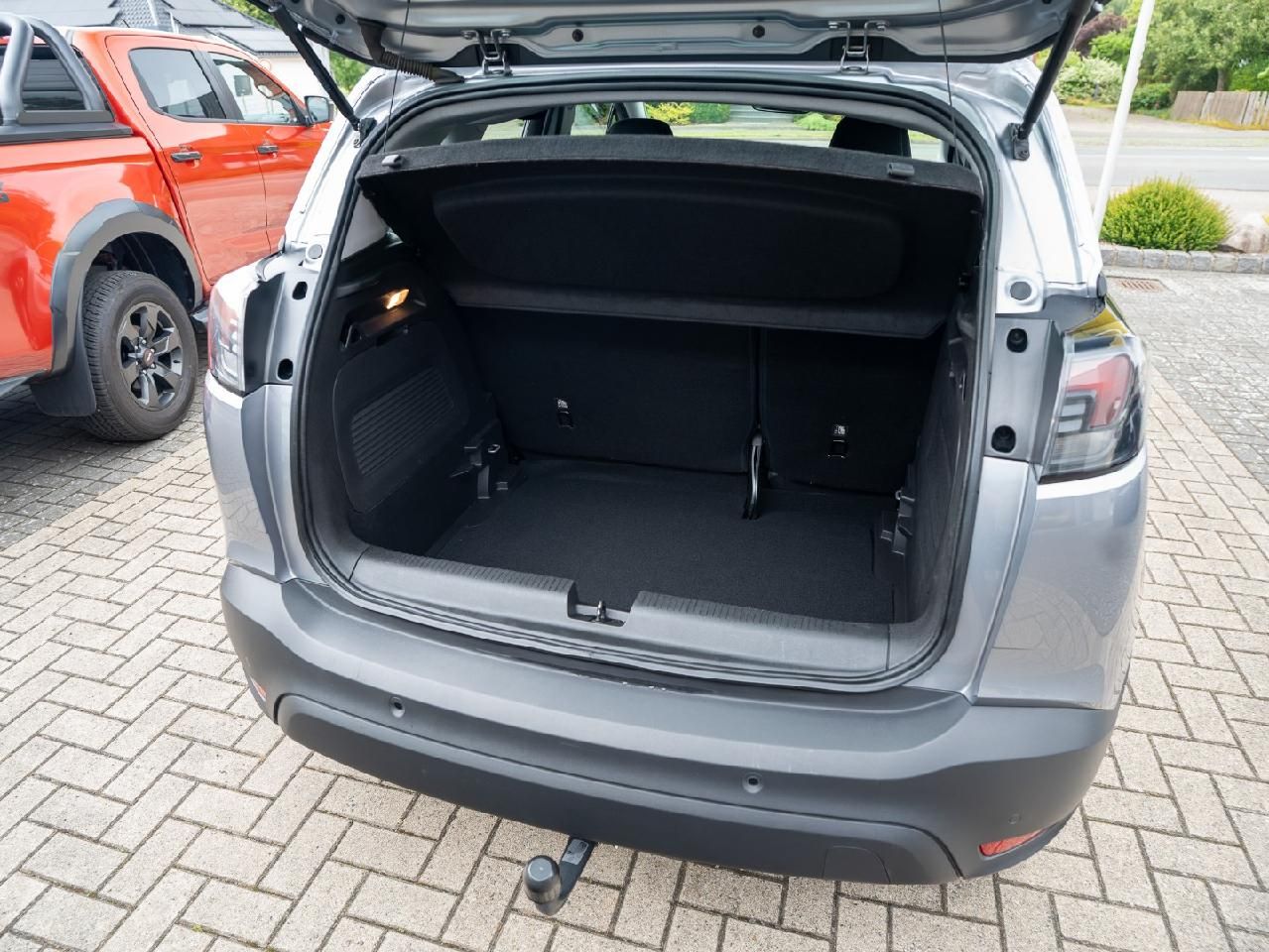 Fahrzeugabbildung Opel Crossland Edition