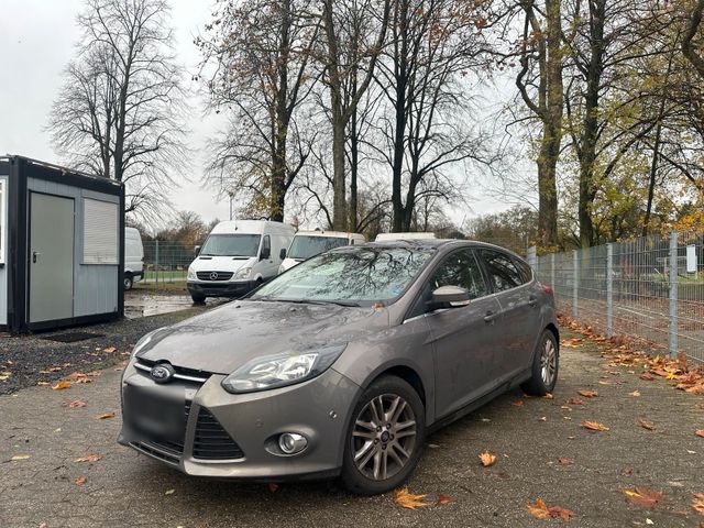 Ford Focus 1.0 EcoBoost  PDC+TÜV 05/26+ *A...