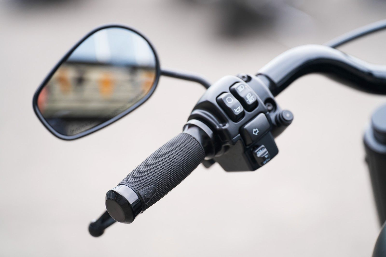 Fahrzeugabbildung Harley-Davidson DARK BOY 114 cui - FAT BOY FLFBS - JEKILL & HYDE