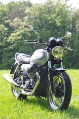 Moto Guzzi Klassiker im Topp-Zustand: Moto Guzzi V7 850 Sp - Offers