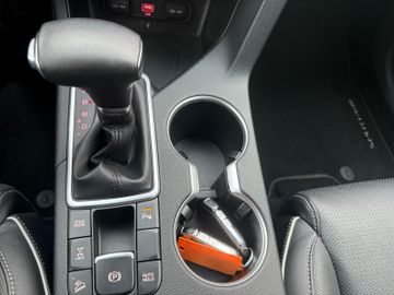 Kia Sportage Black Edi. 4WD+AHK*LED*APP+SHZ+Kamera+J