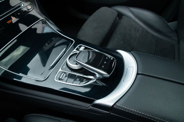 Mercedes-Benz GLC300 Coupe/ AMG LINE/ STANDH./ SPORT AGA/ LED