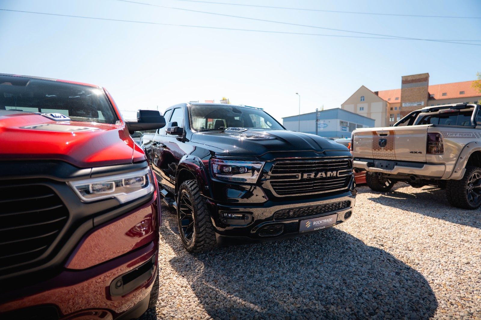 Fahrzeugabbildung Dodge RAM 5.7 V8 HEMI 4x4 Night LARAMIE LONGBED 19%