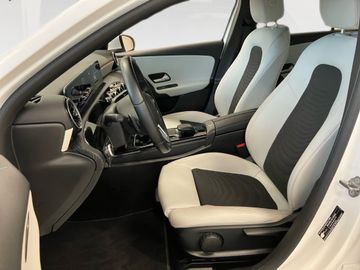 Mercedes A 200 - 11