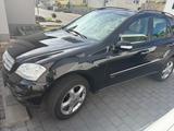 Mercedes-Benz ML 320 CDI 4MATIC - - gebrauchte Mercedes-Benz ML 320 aus dem Jahr 2006
