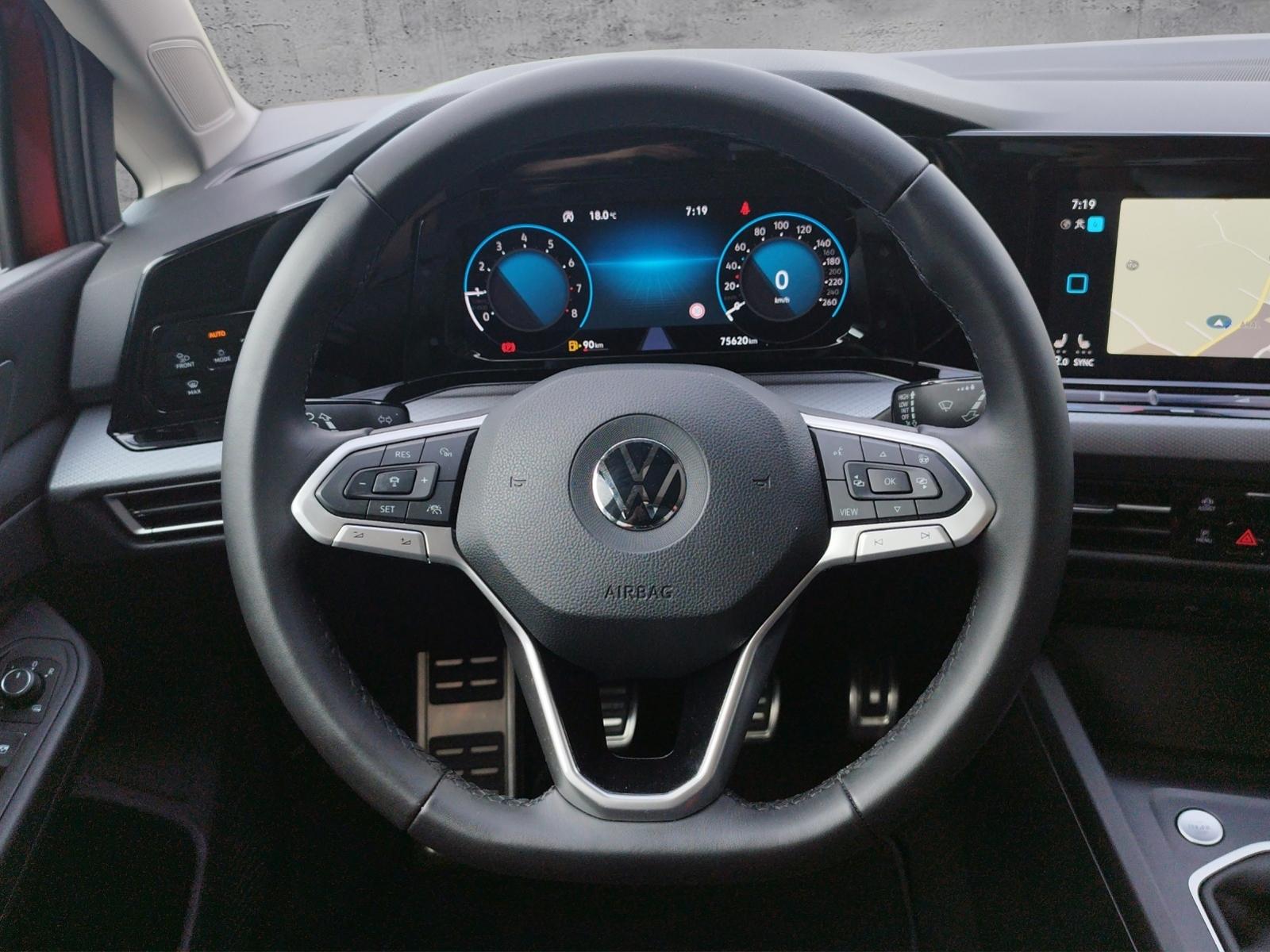 Volkswagen Golf VIII Active1.0 TSI MATRIX/PANO/CARPLAY, миниатюра 8