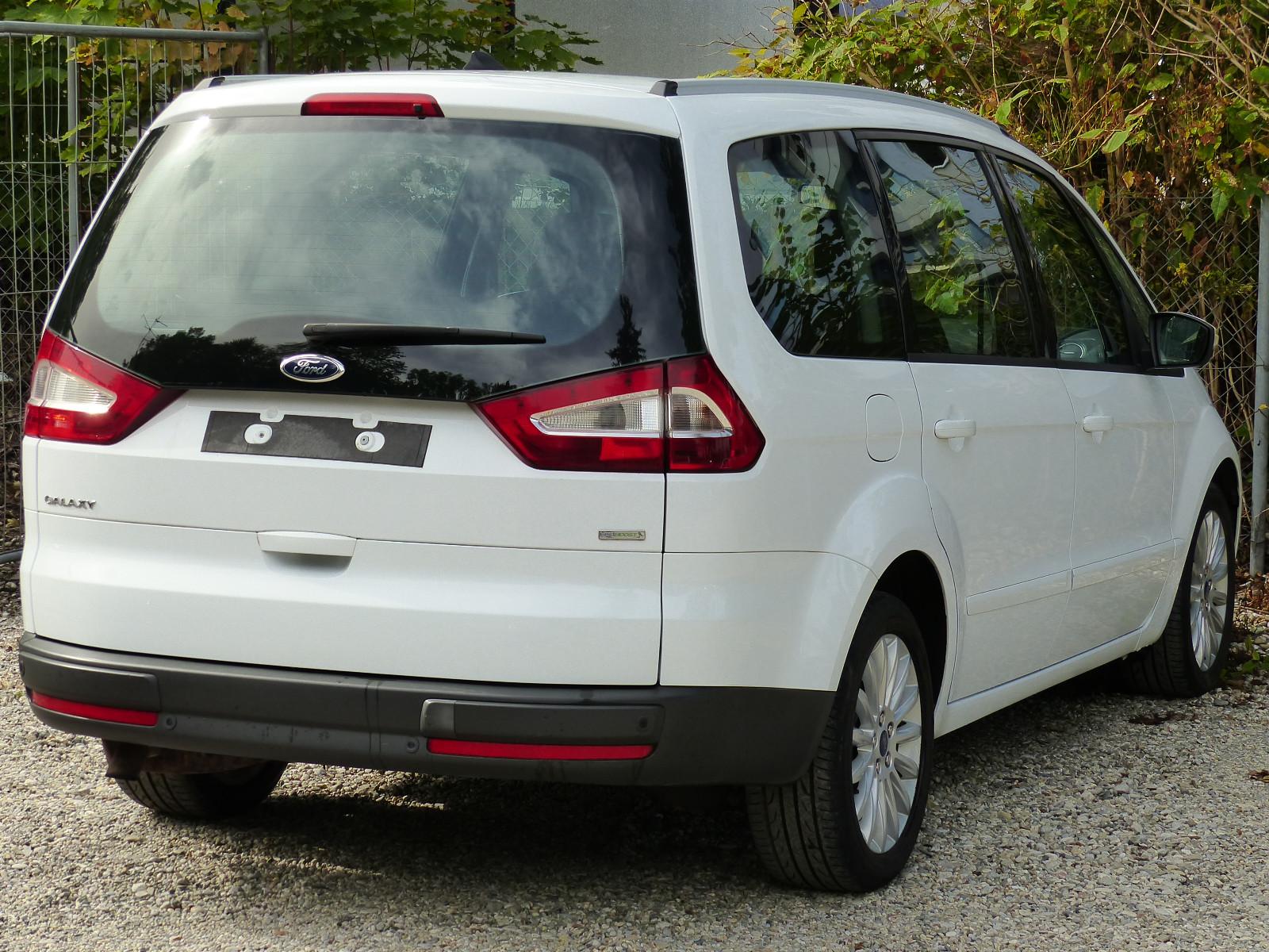 Ford Galaxy 2014 — photo 8