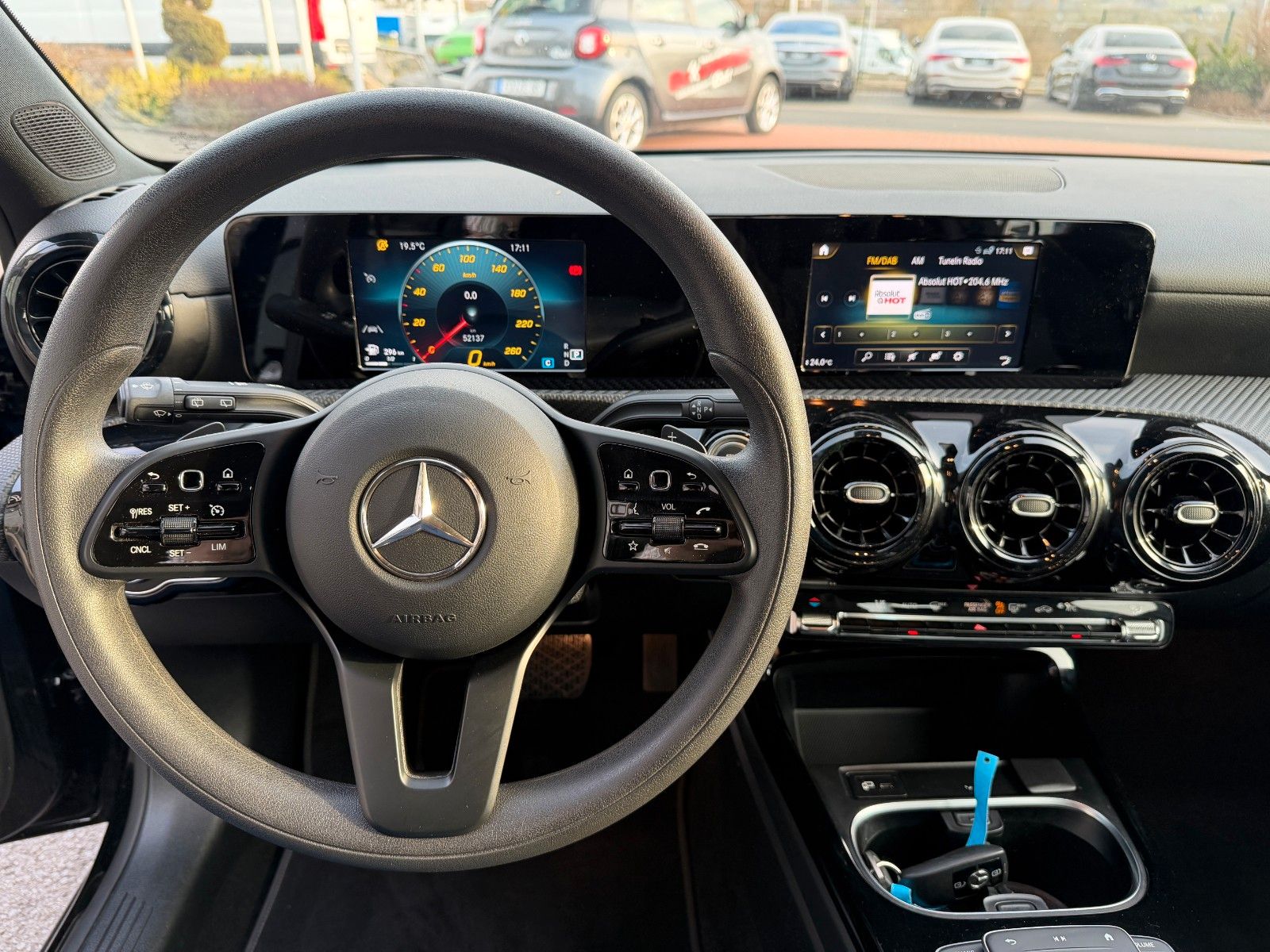 Fahrzeugabbildung Mercedes-Benz A 200 d LED+R-Kamera+TOTW+Carplay+IHC