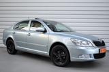 Skoda Octavia Elegance+Xenon+Tempomat+PDC+SHZ+24.400KM - Skoda Octavia: Grün